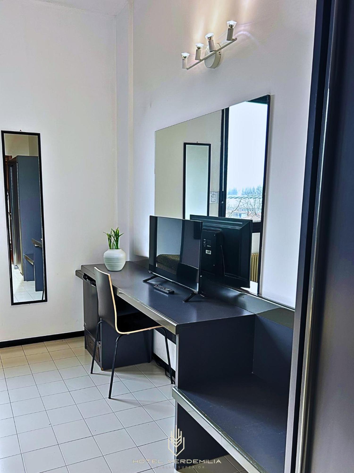 Verdemilia Hotel Anzola dell'Emilia Kültér fotó